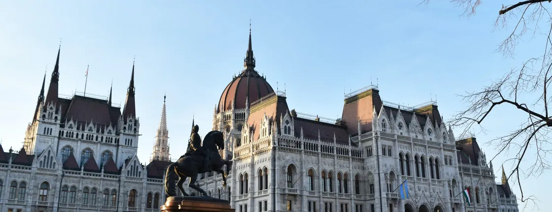 Self-guided discovery walk in Budapest’s District V