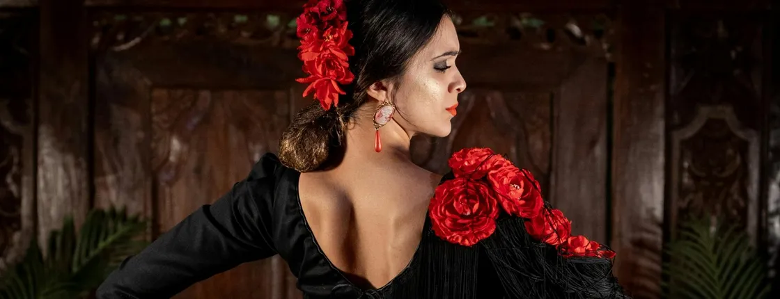 Flamenco show at Tablao Flamenco Almoraima in Triana