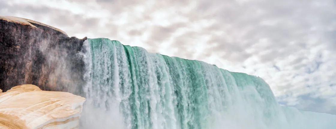 Niagara Falls State Park sightseeing tour with jetboat ride