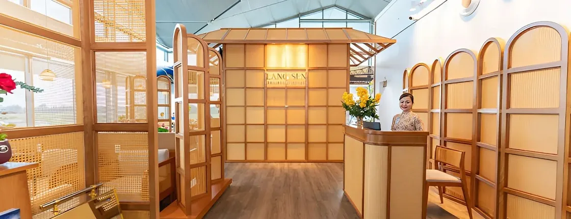 Access to the Vinh International Airport business lounge