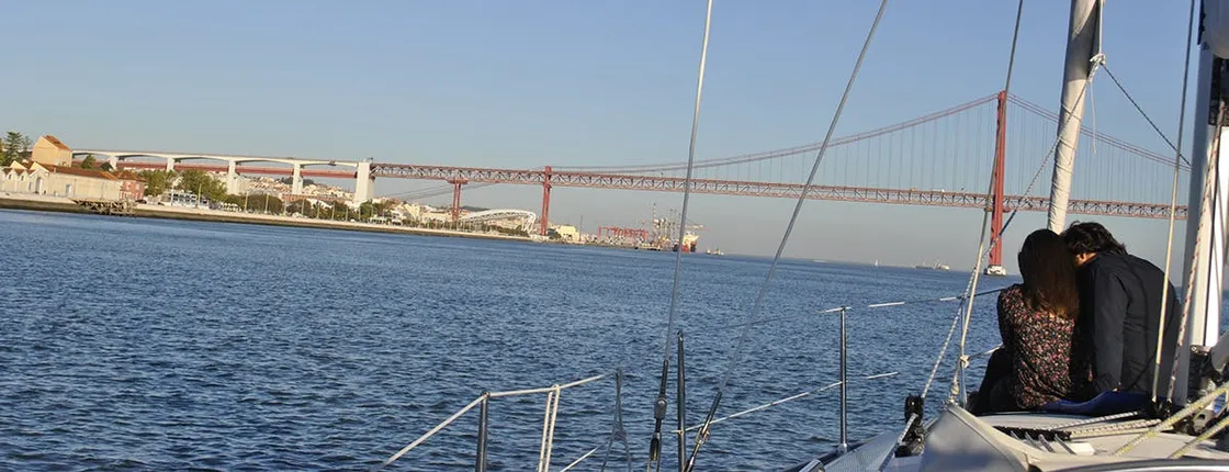 Romantic private cruise with sparkling wine Lisbon