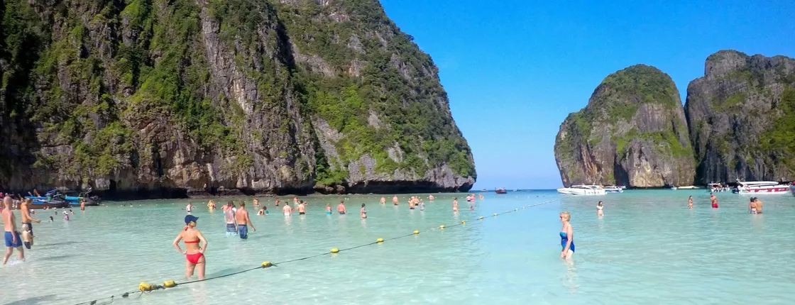 Full-day Phi Phi Island speedboat tour from Koh Lanta