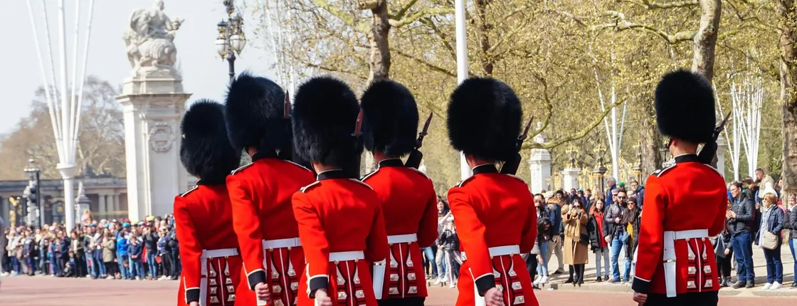 Buckingham Palace entry with small-group Changing of the Guard tour