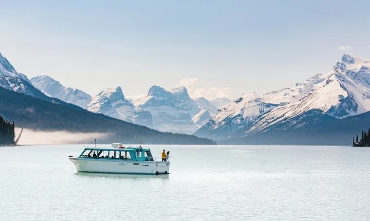 5-Day Rockies Ultimate Tour Package, Banff, Jasper, and Yoho