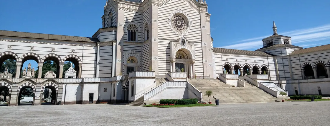 The Monumental Cemetery of Milan guided experience