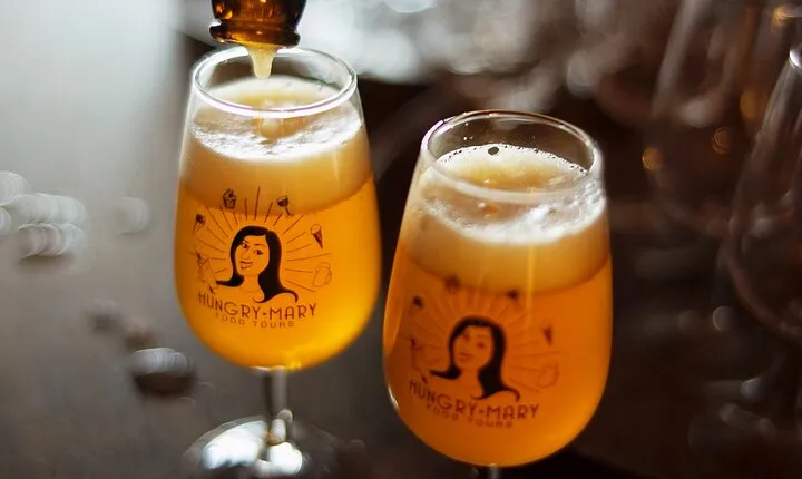 Hungry Mary's Famous Beer and Chocolate Tour in Brussels