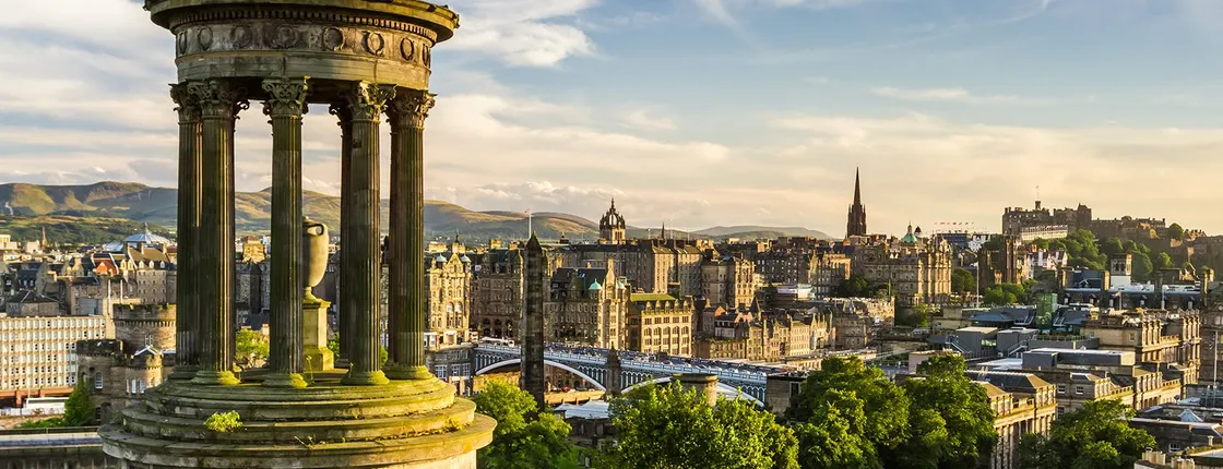 Discover Edinburgh's New Town on a self-guided audio tour
