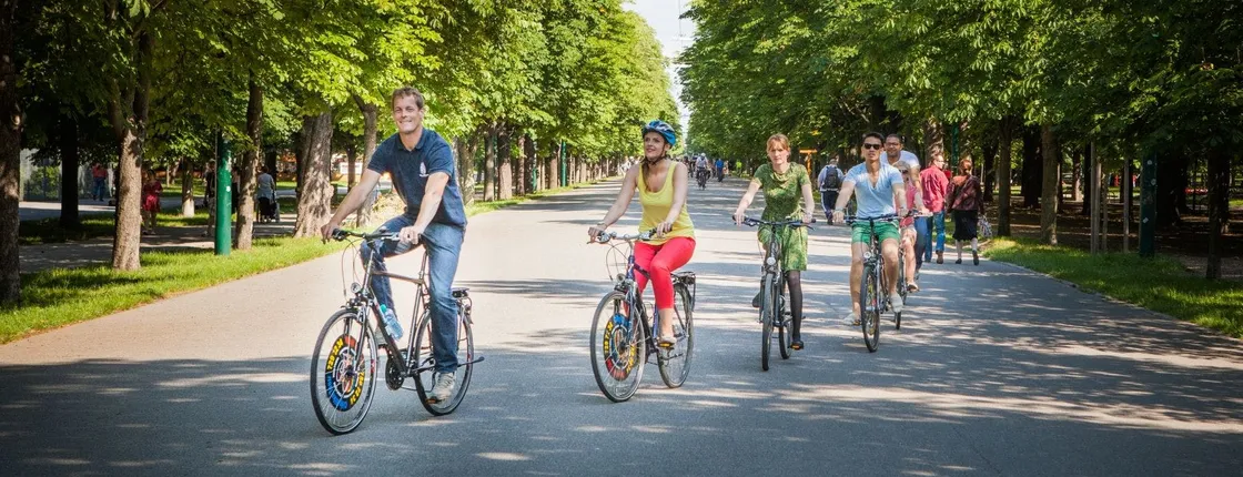 Classic Vienna guided bike tour
