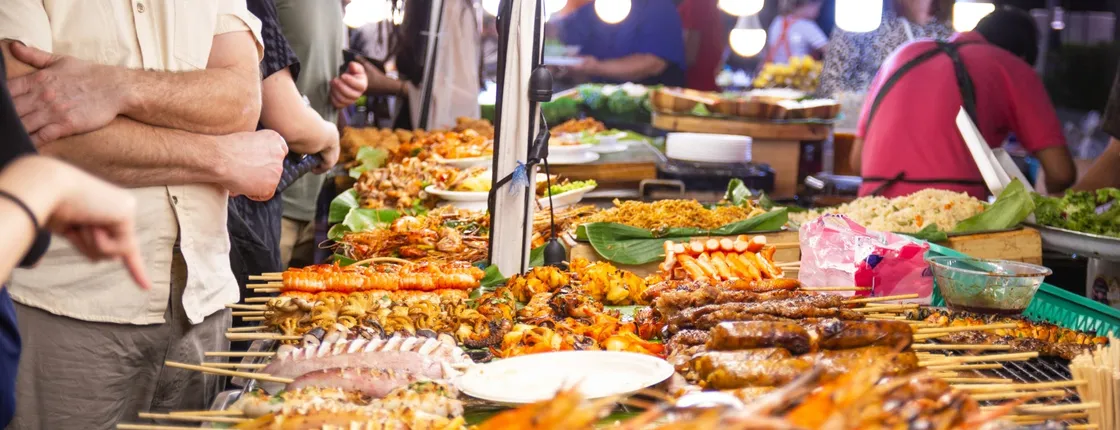 Jodd Fair Bangkok Night Market Guided Tour