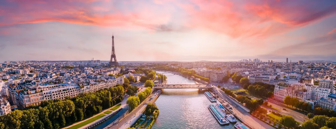 Private three-hour Paris photo tour with driver