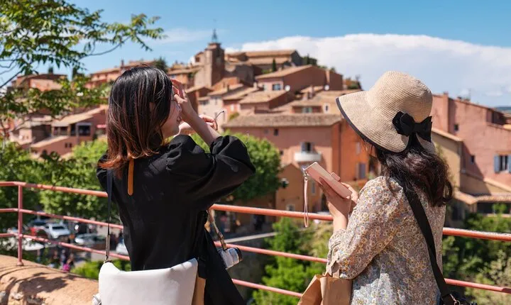 Provence in One Day Small Group Day Trip from Avignon