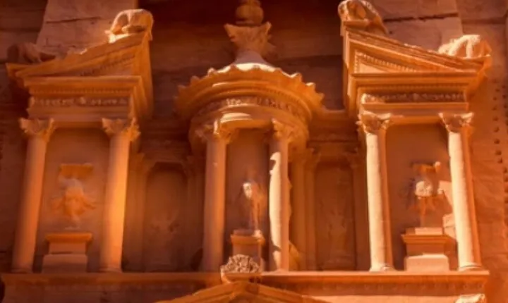 Petra Round-Trip Tour from Wadi Rum – Full-Day Private Excursion