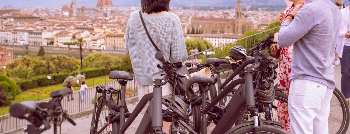 E-bike tour of Florence and Piazzale Michelangelo with surprise tasting