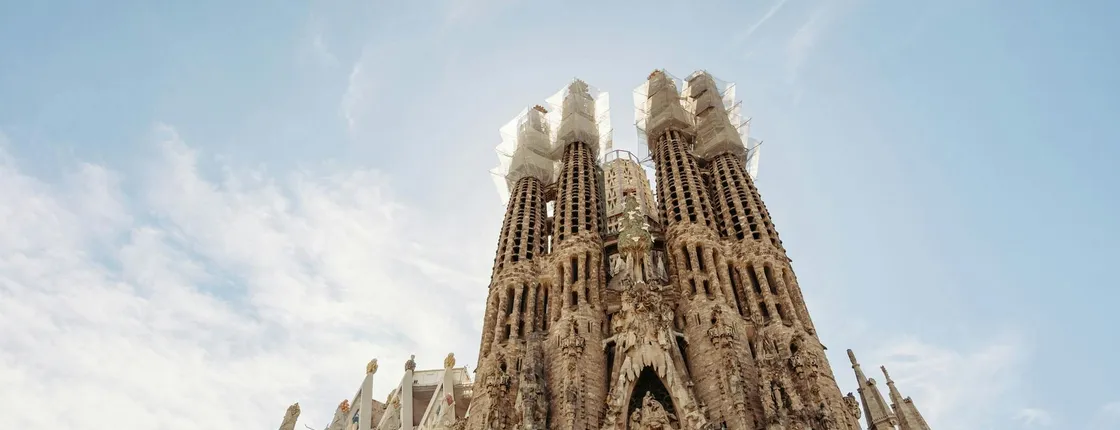 Sagrada Familia highlights guided tour with skip-the-line entry