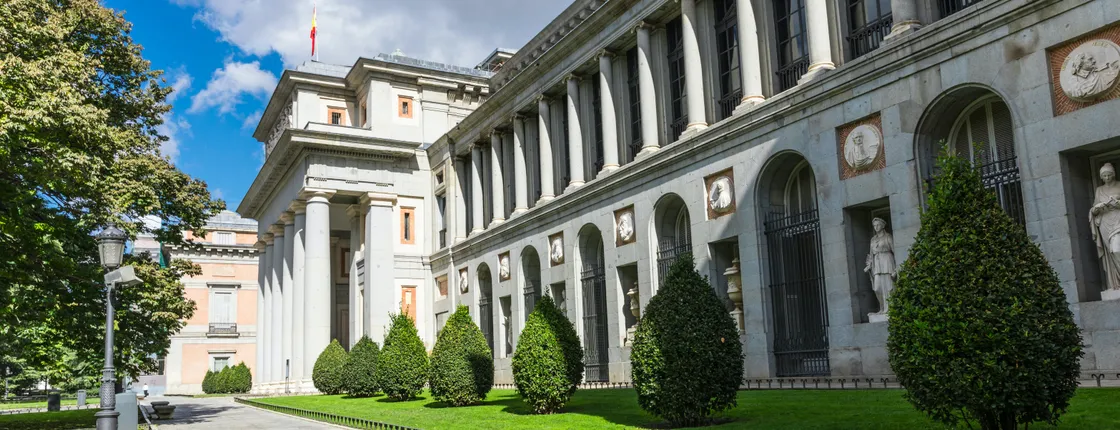 Prado Museum guided tour with optional tapas or e-bike ride