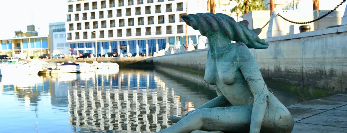 Self-guided Discovery Walk Faro's statues, ships and sanctuaries