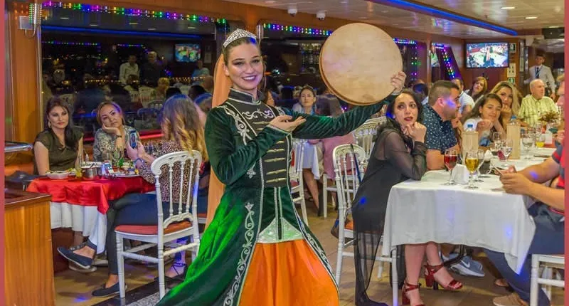 Istanbul dinner cruise with Turkish night show