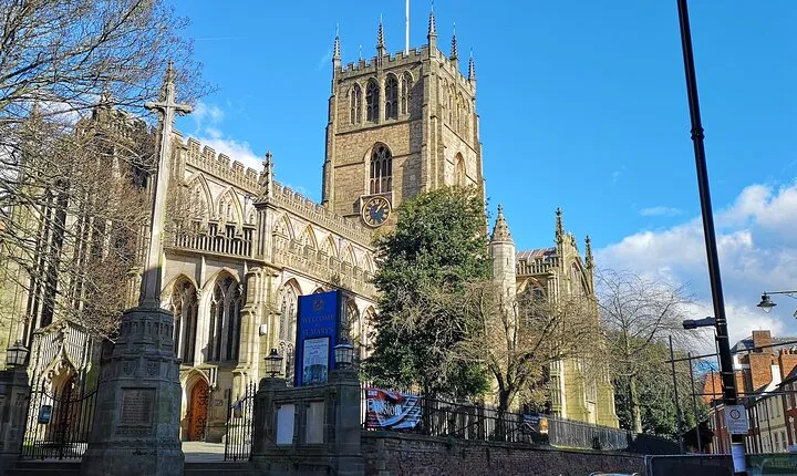 Maid Marian and Robin Hood Quest Experience in Nottingham