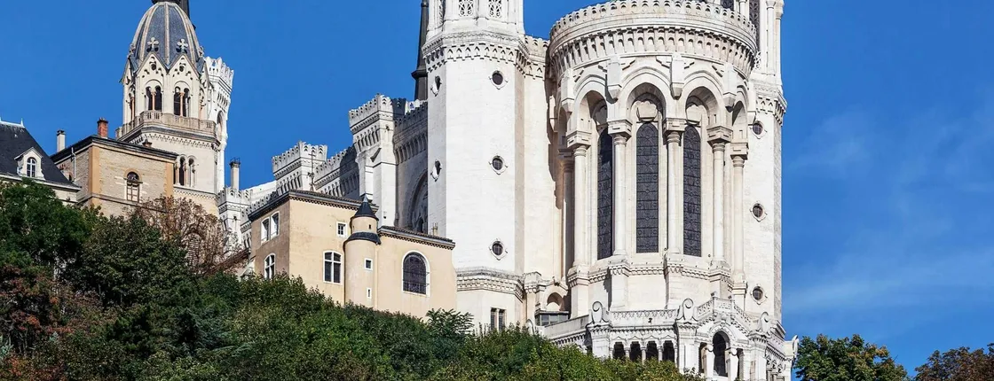 Lyon 2-hour introductory walking tour with a local