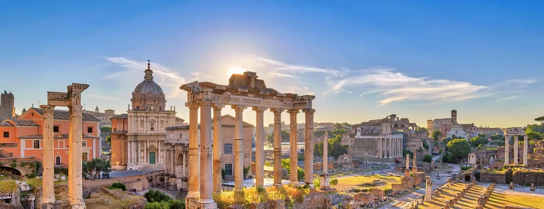 Rome Hop-on Hop-off and Roman Forum Tour from Civitavecchia
