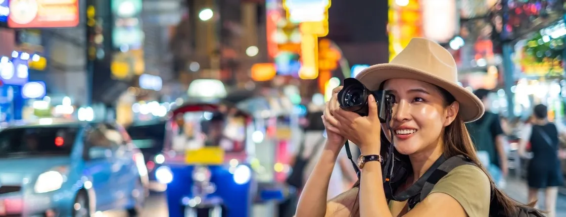 Bangkok tuk-tuk night tour with Chinatown street food meal