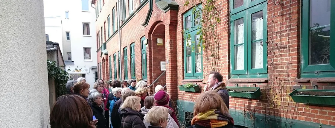 Guided tour through Hamburg's district St. Georg