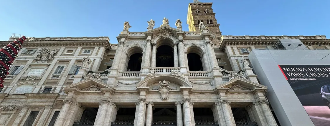 Hop On Hop Off Bus & Saint Mary Major ticket with optional audio guide