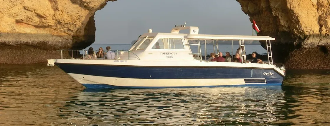 Muscat sunset cruise