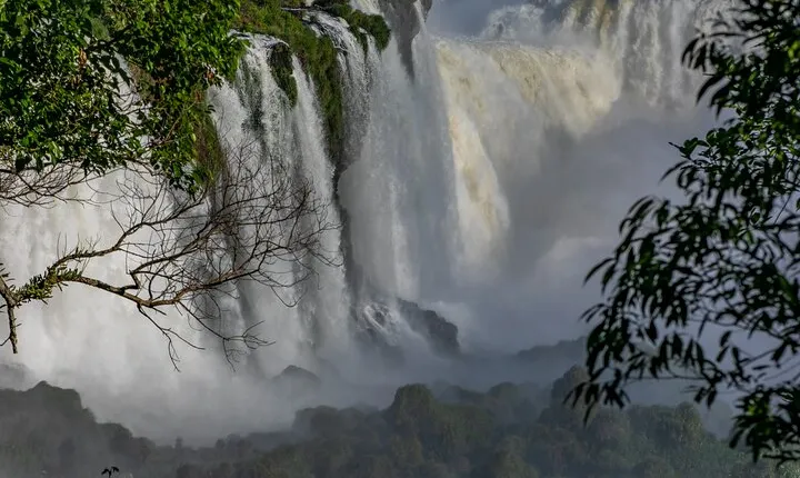 Airport IGU Round Trip & 2 Days Sightseeing in Iguassu