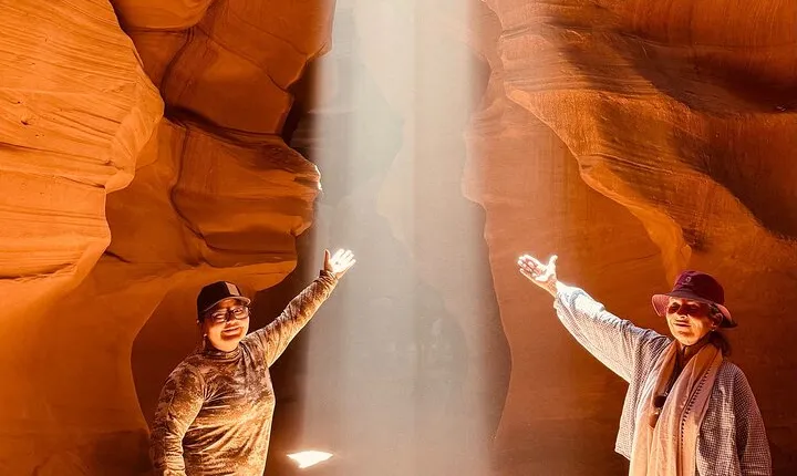 Upper & Lower Antelope Canyon Tours - Arizona Tours
