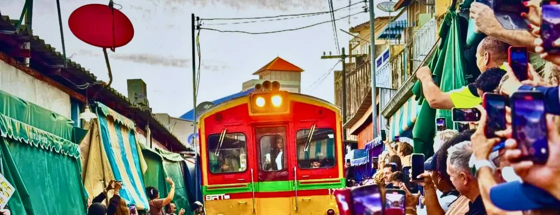 Private charter with driver to Floating and Railway Market tour