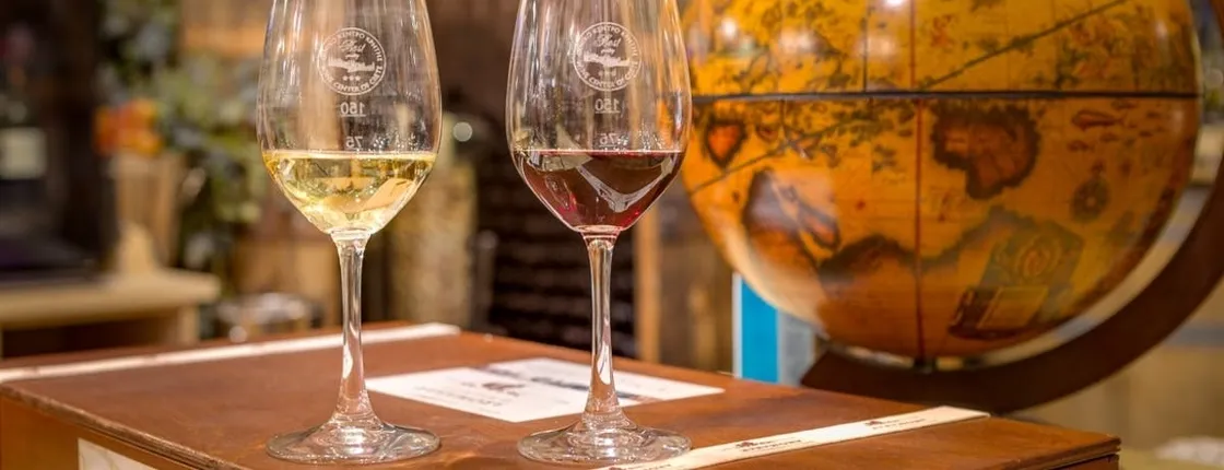 Chania's old town food and wine walking tour with lunch