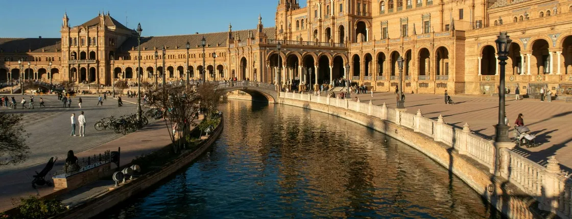 Private walking tour in Seville city center
