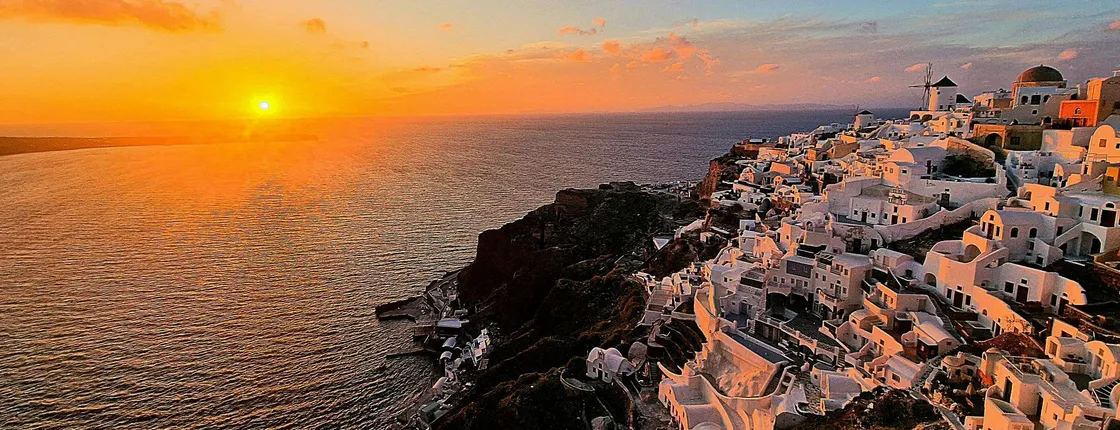 4-Hour discovery tour of iconic Santorini locations