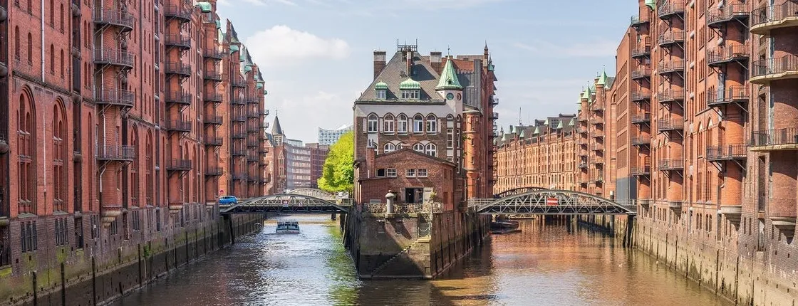2-hour boat tour of Hamburg Harbor