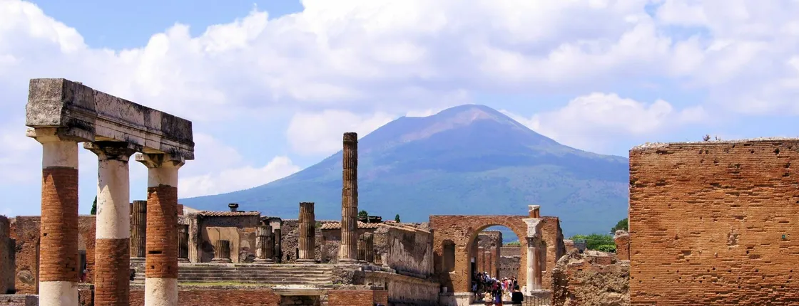 Full-Day Guided Tour of Pompeii from Rome with Lunch