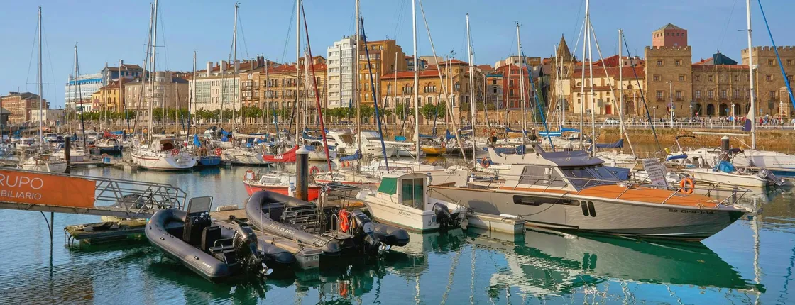 Guided tour to Gijon from Oviedo