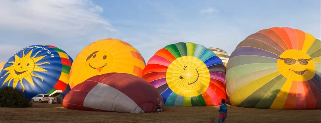Hot air balloon flight at sunrise in Mallorca