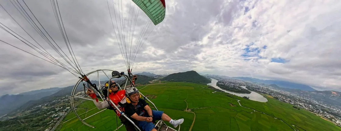 Paramotor Flight Experience in Nha Trang with Pilot