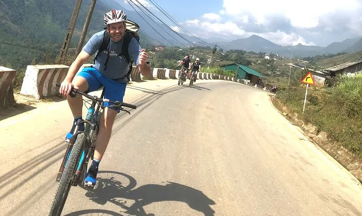 Private 1 Day Sapa Cycling Tour