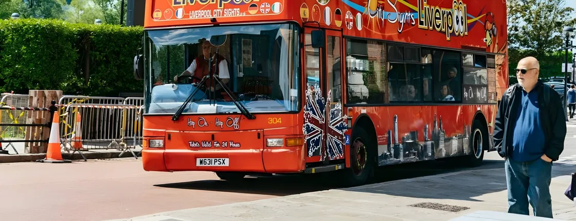 City and Beatles tour with hop-on hop-off tour ticket