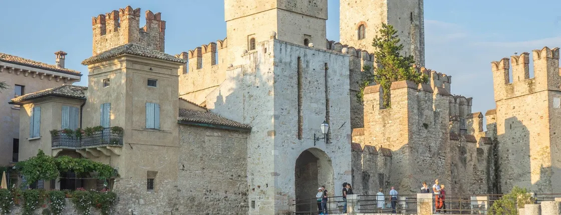 Sirmione 4-hour guided boat cruise from Garda-Bardolino