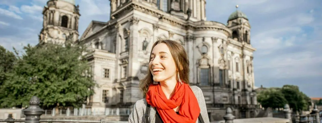 Private tour through Berlin's historically significant landmarks