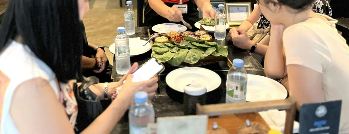 Bangkok Chinatown and Bang Rak food tour with 10 tastings