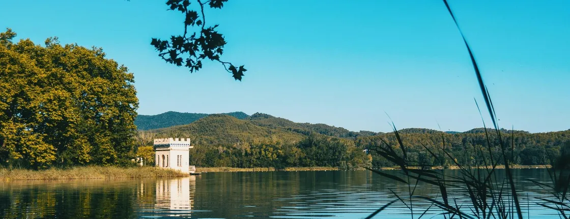 Estany de Banyoles cruise with audio guide