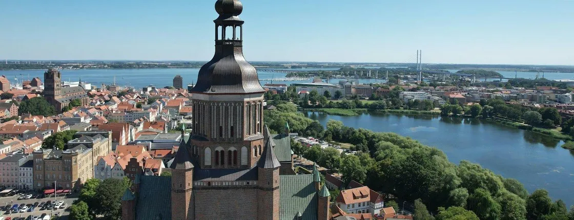 Stralsund Old Town highlights walking tour with audio guide