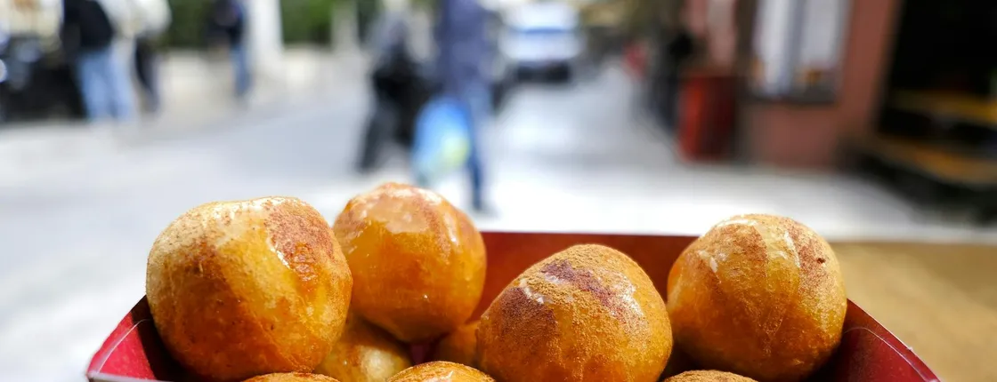 Food tour in Omonia through Psyrri and Monastiraki in Athens