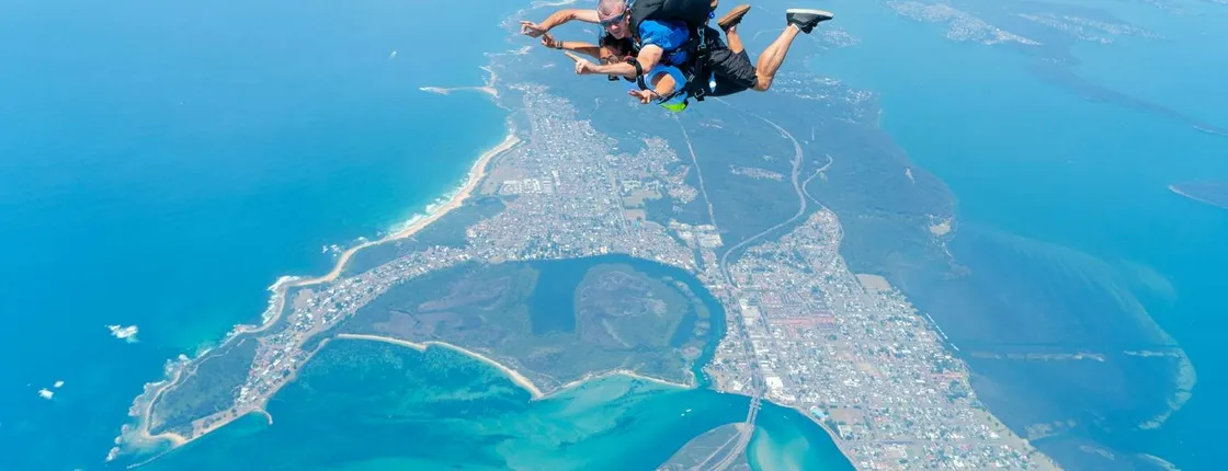 15,000Ft Newcastle Skydive in the Weekend with Transfer from Sydney