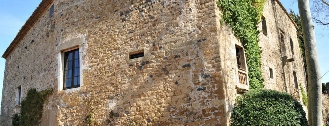Gala Dalí Castle entrance ticket and guided visit