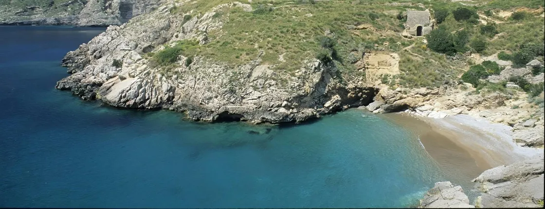 Guided hike tour to the Bay of Ieranto with optional water activities